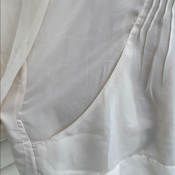 Sheer tunic size extra large - Picture 3 of 7